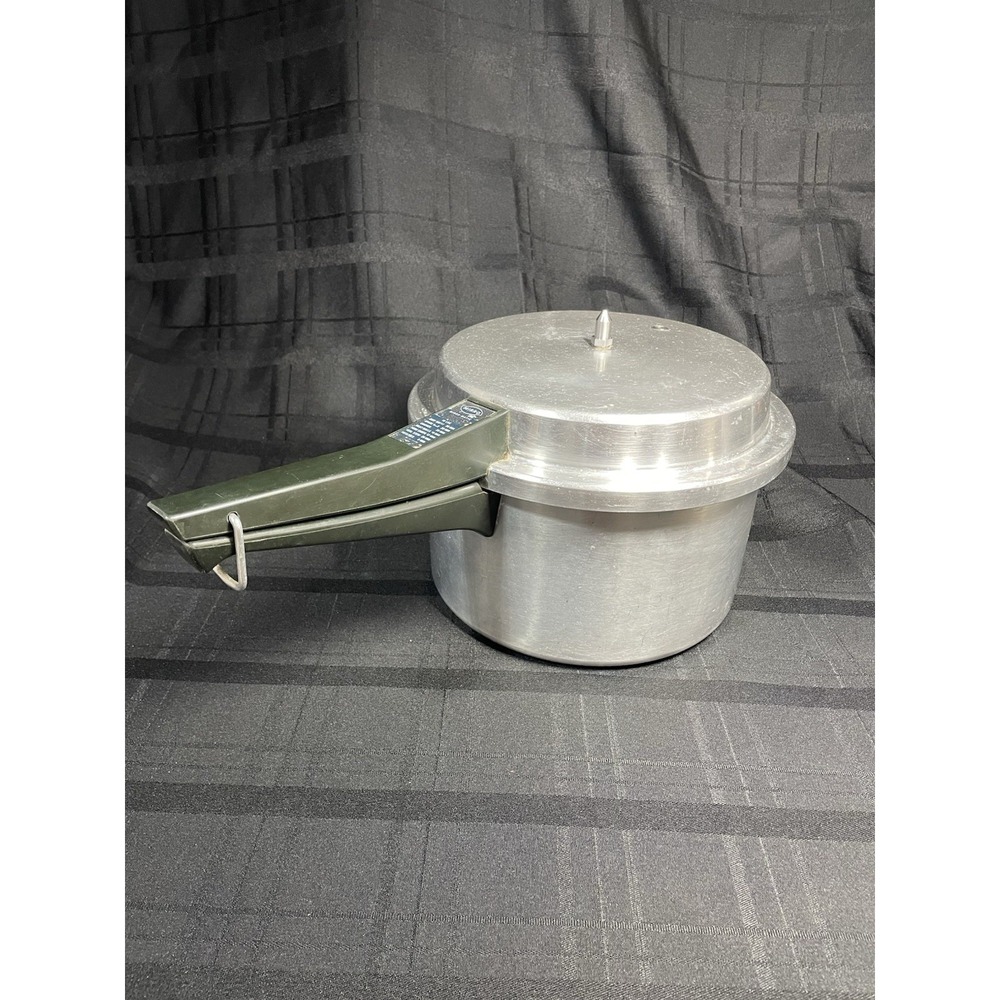 Mirro Pressure Cooker 4QT Vintage M-0294 Cookware
